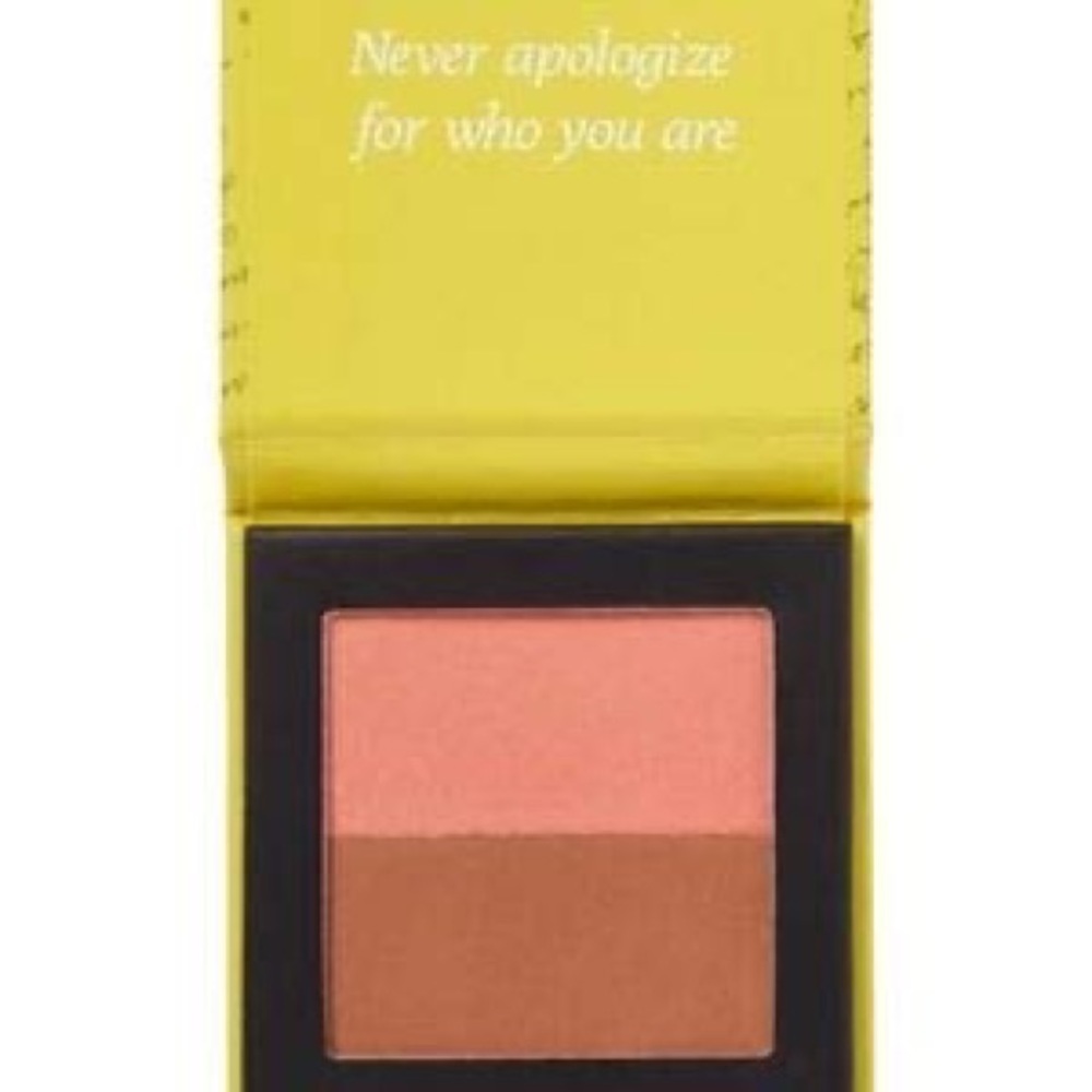 Frida Kahlo by Ulta Beauty Blush Bronzer Duo